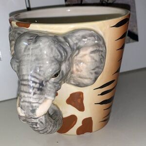 Unused Ceramic Rain Forest-like Elephant Mug